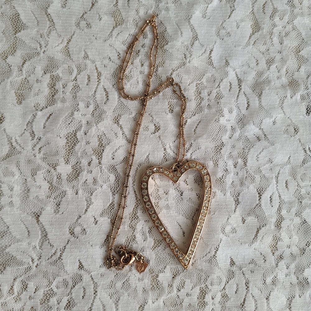 Tre Vero Rose gold rhinestone heart necklace